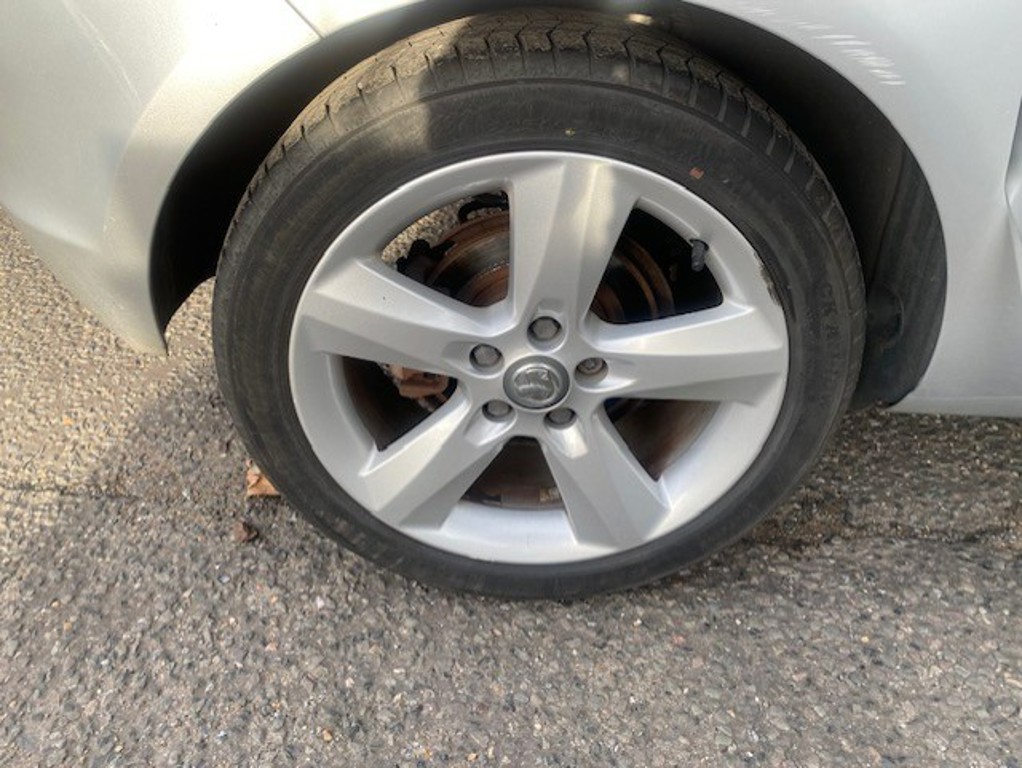 Used Vauxhall Meriva 2015 for sale - 76702522: Photo 12