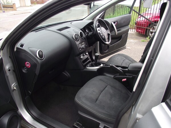Used Nissan Qashqai 2010 for sale - 75344225: Photo 15