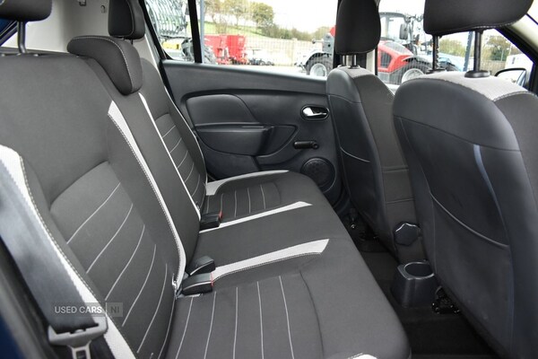 Used Dacia Sandero Stepway 2017 for sale - 76308191: Photo 13