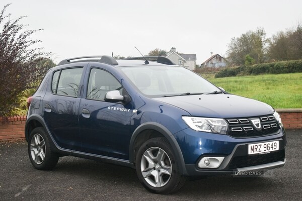 Used Dacia Sandero Stepway 2017 for sale - 76308191: Photo 1