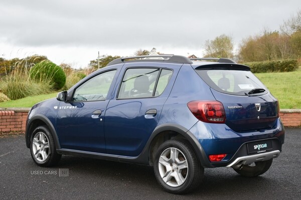 Used Dacia Sandero Stepway 2017 for sale - 76308191: Photo 6
