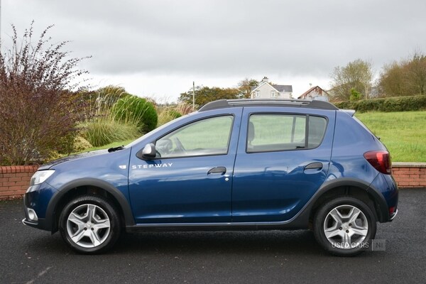 Used Dacia Sandero Stepway 2017 for sale - 76308191: Photo 7