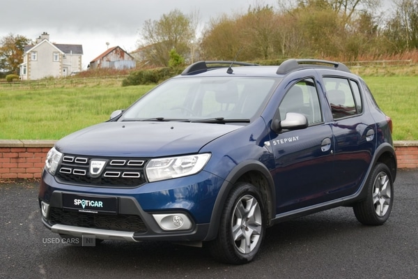 Used Dacia Sandero Stepway 2017 for sale - 76308191: Photo 8