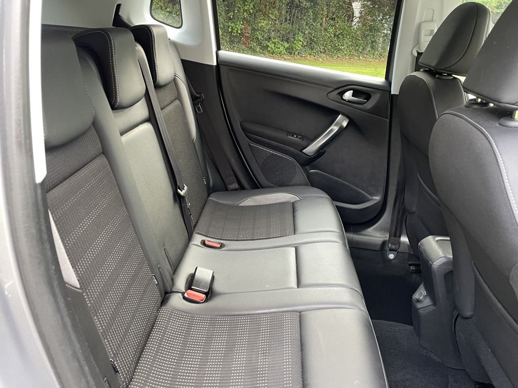 Used Peugeot 2008 2017 for sale - 76068285: Photo 17
