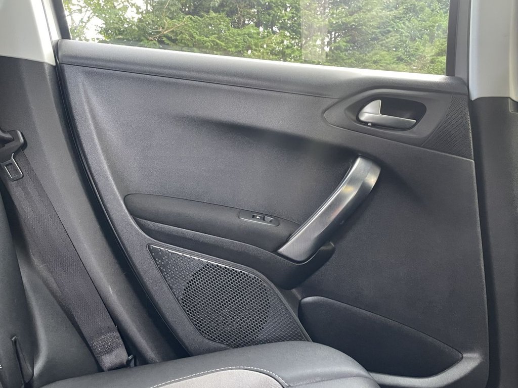 Used Peugeot 2008 2017 for sale - 76068285: Photo 19