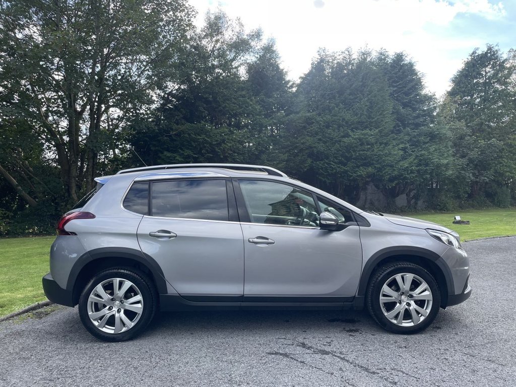 Used Peugeot 2008 2017 for sale - 76068285: Photo 2