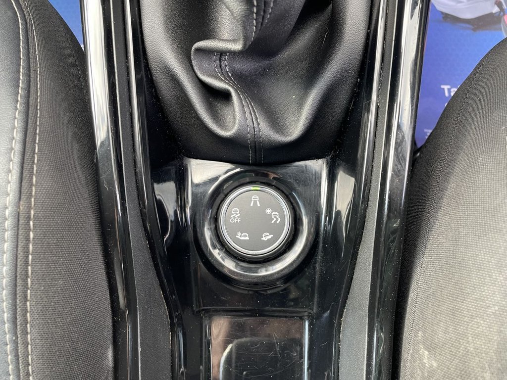 Used Peugeot 2008 2017 for sale - 76068285: Photo 28