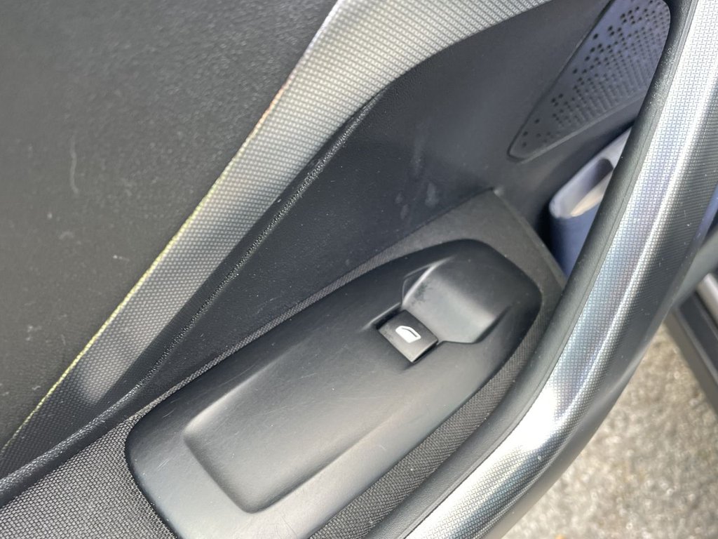 Used Peugeot 2008 2017 for sale - 76068285: Photo 38