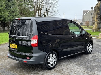 Used Ford Transit Courier 2015 for sale - 77642517: Photo