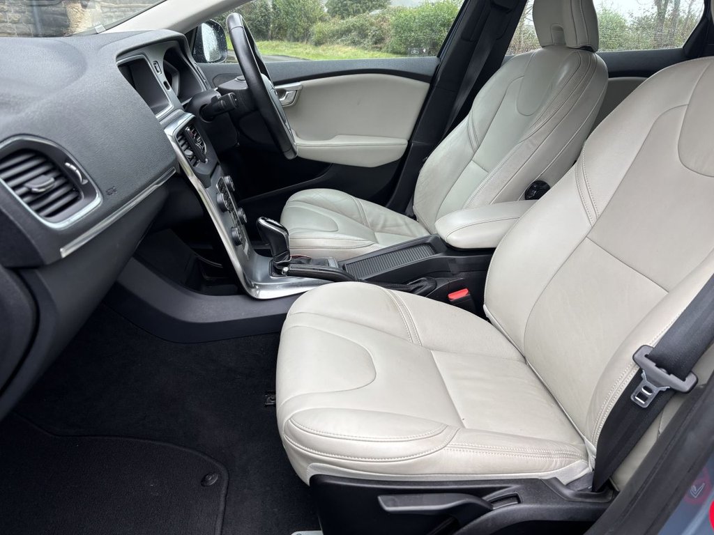 Used Volvo V40 2017 for sale - 77171809: Photo 13