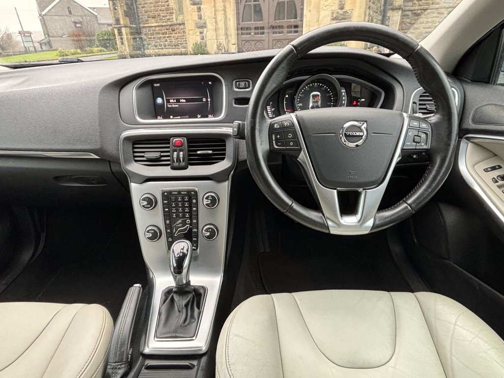 Used Volvo V40 2017 for sale - 77171809: Photo 15
