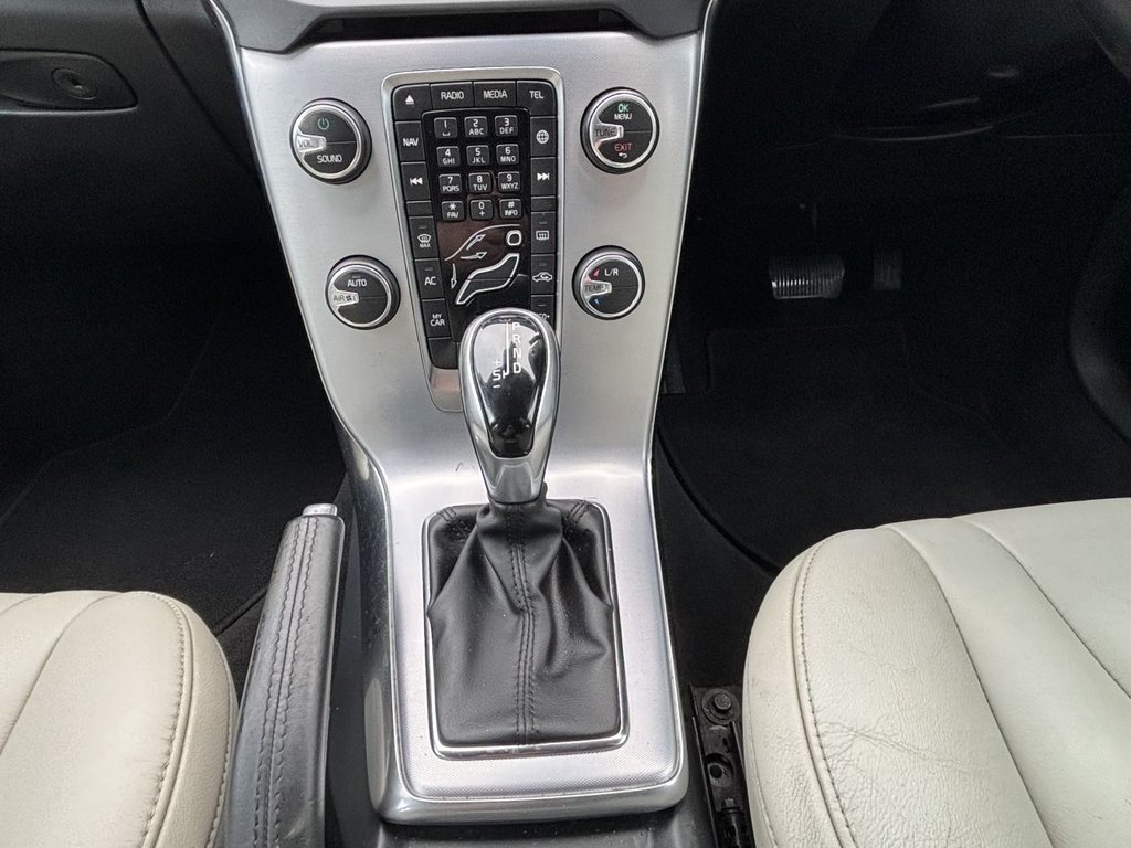 Used Volvo V40 2017 for sale - 77171809: Photo 19