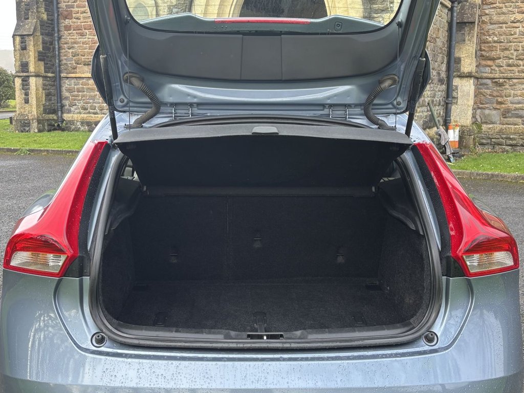 Used Volvo V40 2017 for sale - 77171809: Photo 26