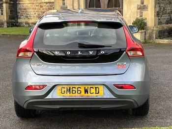 Used Volvo V40 2017 for sale - 77171809: Photo