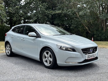 Used Volvo V40 2014 for sale - 79409113: Photo