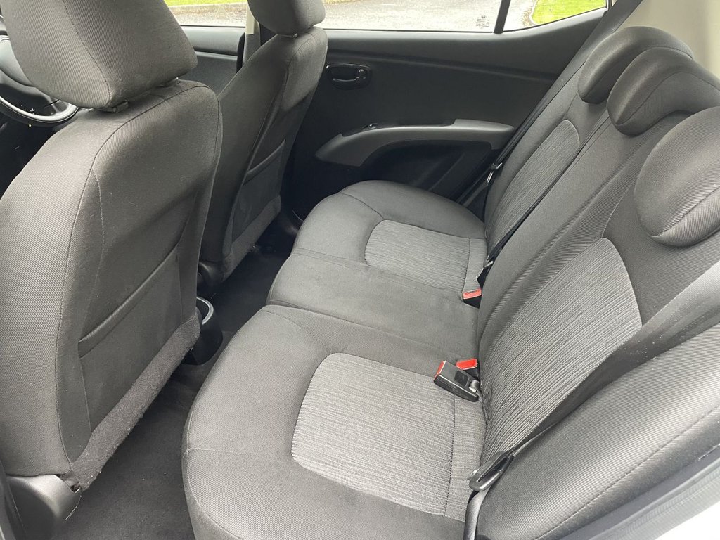 Used Hyundai i10 2012 for sale - 76245373: Photo 16