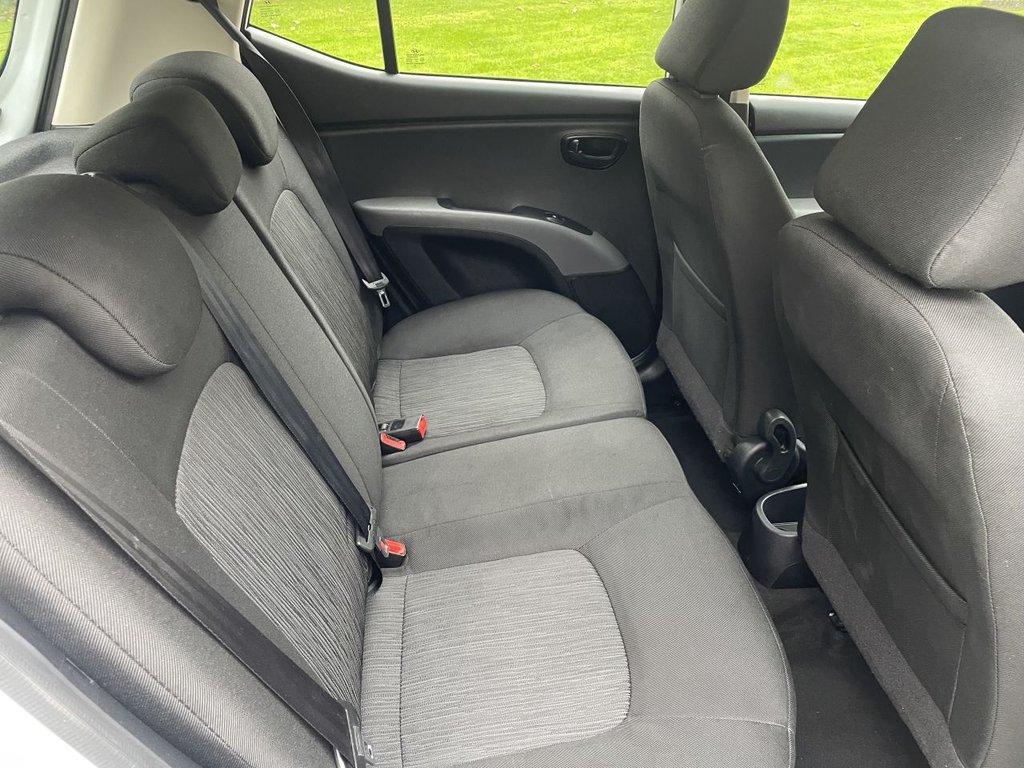 Used Hyundai i10 2012 for sale - 76245373: Photo 17