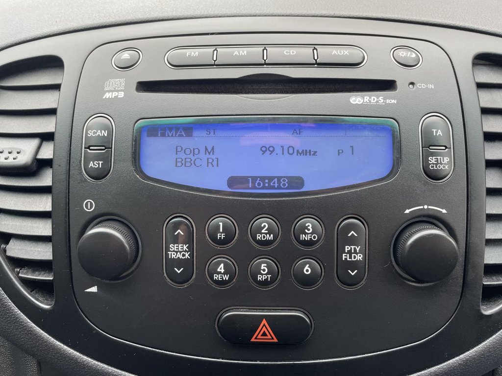 Used Hyundai i10 2012 for sale - 76245373: Photo 22