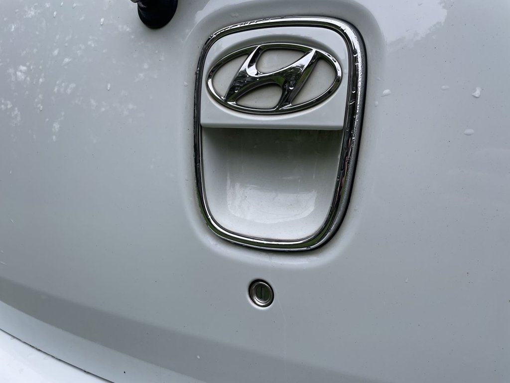 Used Hyundai i10 2012 for sale - 76245373: Photo 38