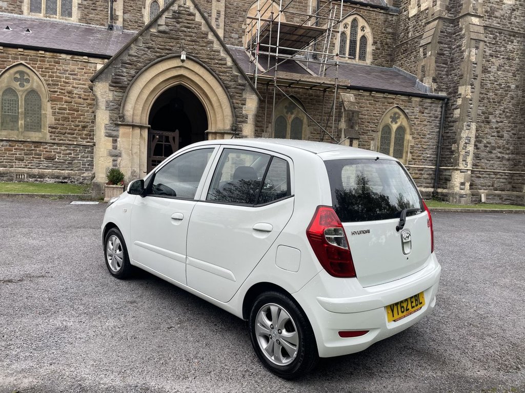 Used Hyundai i10 2012 for sale - 76245373: Photo 6