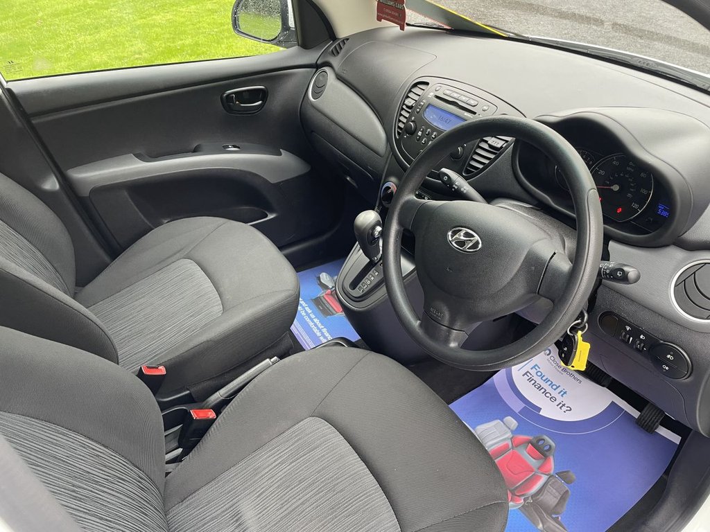 Used Hyundai i10 2012 for sale - 76245373: Photo 8