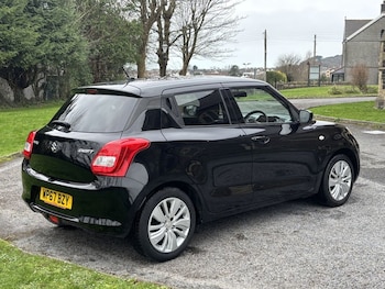 Used Suzuki Swift 2017 for sale - 77764949: Photo