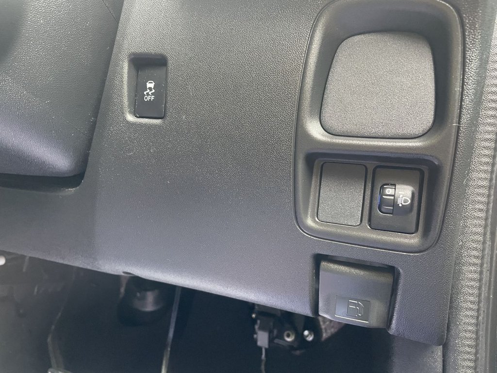 Vehicle 33