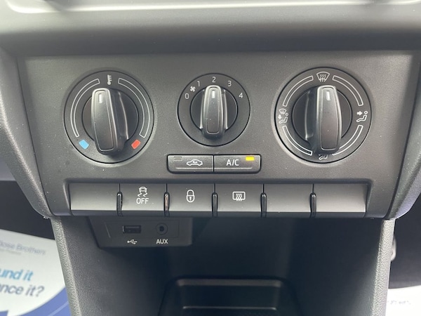 Used Skoda Rapid Spaceback 2014 for sale - 76147915: Photo 27