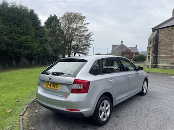 Used Skoda Rapid Spaceback 2014 for sale - 76147915: Photo 4