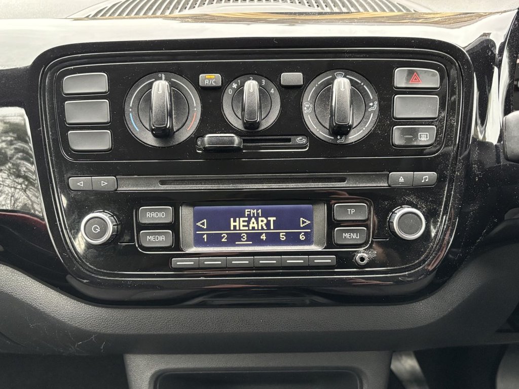 Used Volkswagen up! 2014 for sale - 77199833: Photo 17