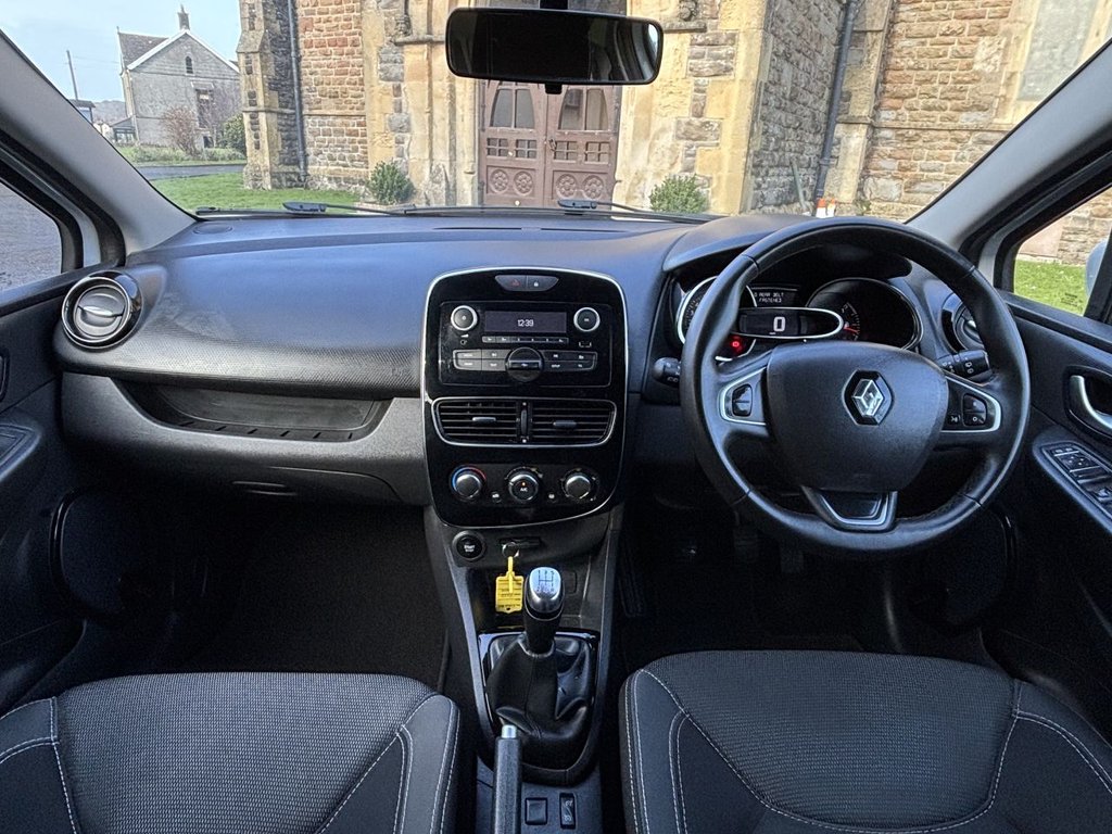 Used Renault Clio 2018 for sale - 77383887: Photo 14