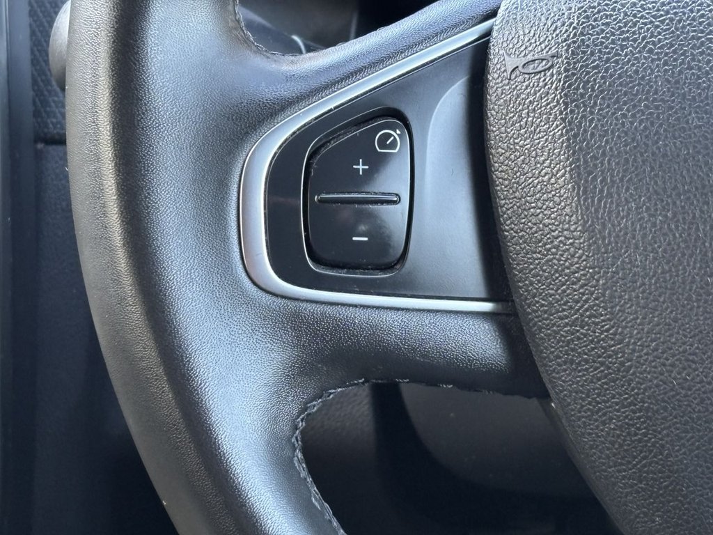 Used Renault Clio 2018 for sale - 77383887: Photo 18