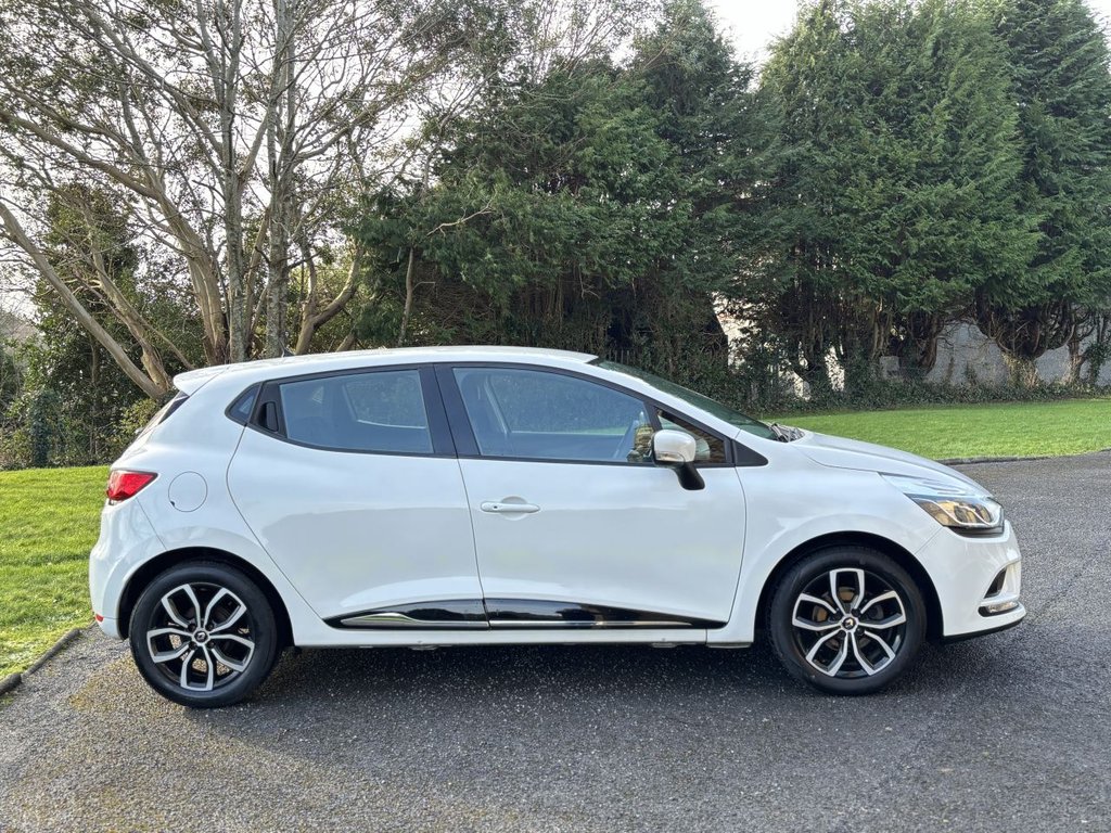 Used Renault Clio 2018 for sale - 77383887: Photo 2