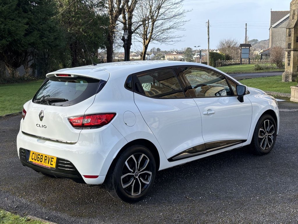 Used Renault Clio 2018 for sale - 77383887: Photo 3
