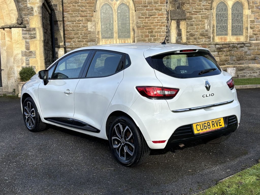 Used Renault Clio 2018 for sale - 77383887: Photo 6