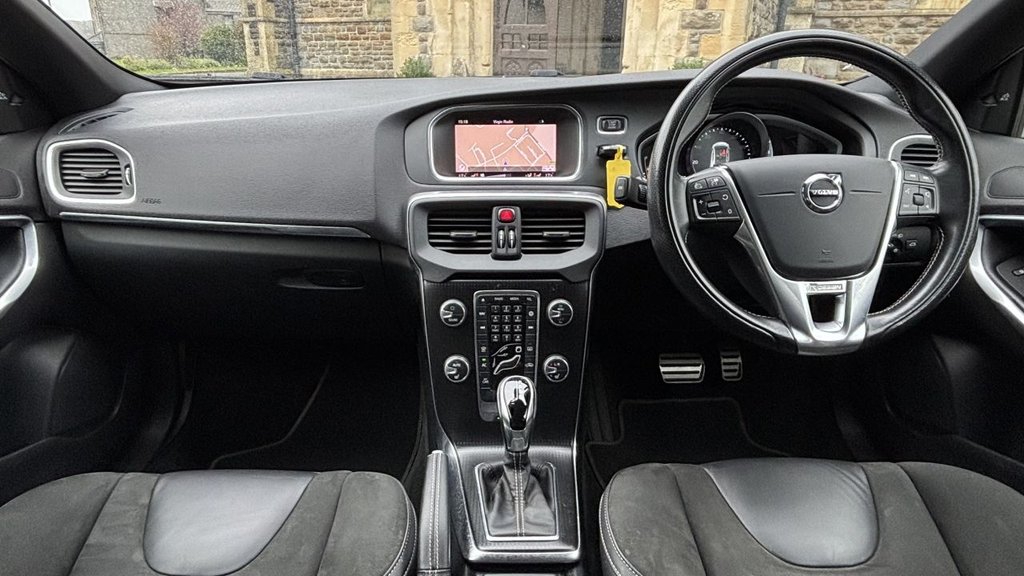 Used Volvo V40 2018 for sale - 77820929: Photo 14