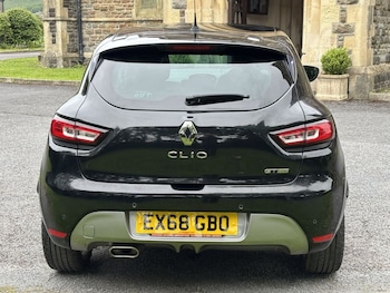Used Renault Clio 2018 for sale - 78682360: Photo