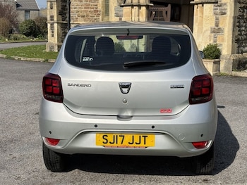 Used Dacia Sandero 2017 for sale - 77780569: Photo