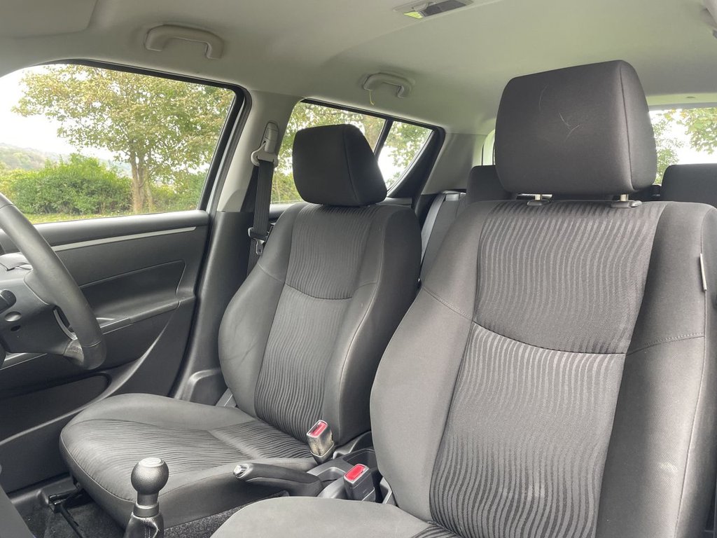 Used Suzuki Swift 2011 for sale - 76147921: Photo 12