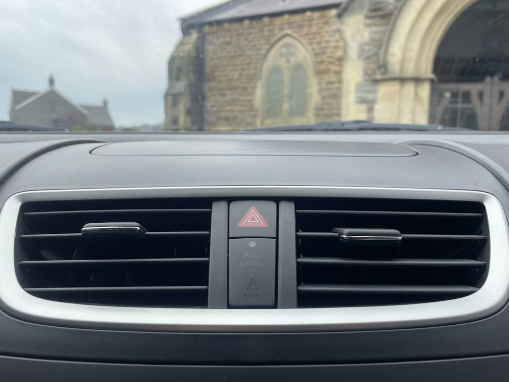 Used Suzuki Swift 2011 for sale - 76147921: Photo 21