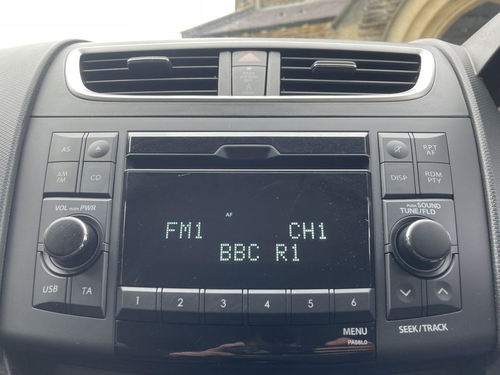 Used Suzuki Swift 2011 for sale - 76147921: Photo 22