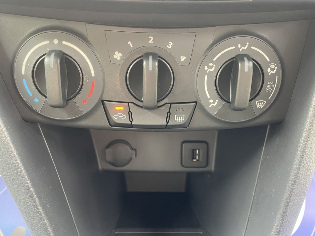 Used Suzuki Swift 2011 for sale - 76147921: Photo 25