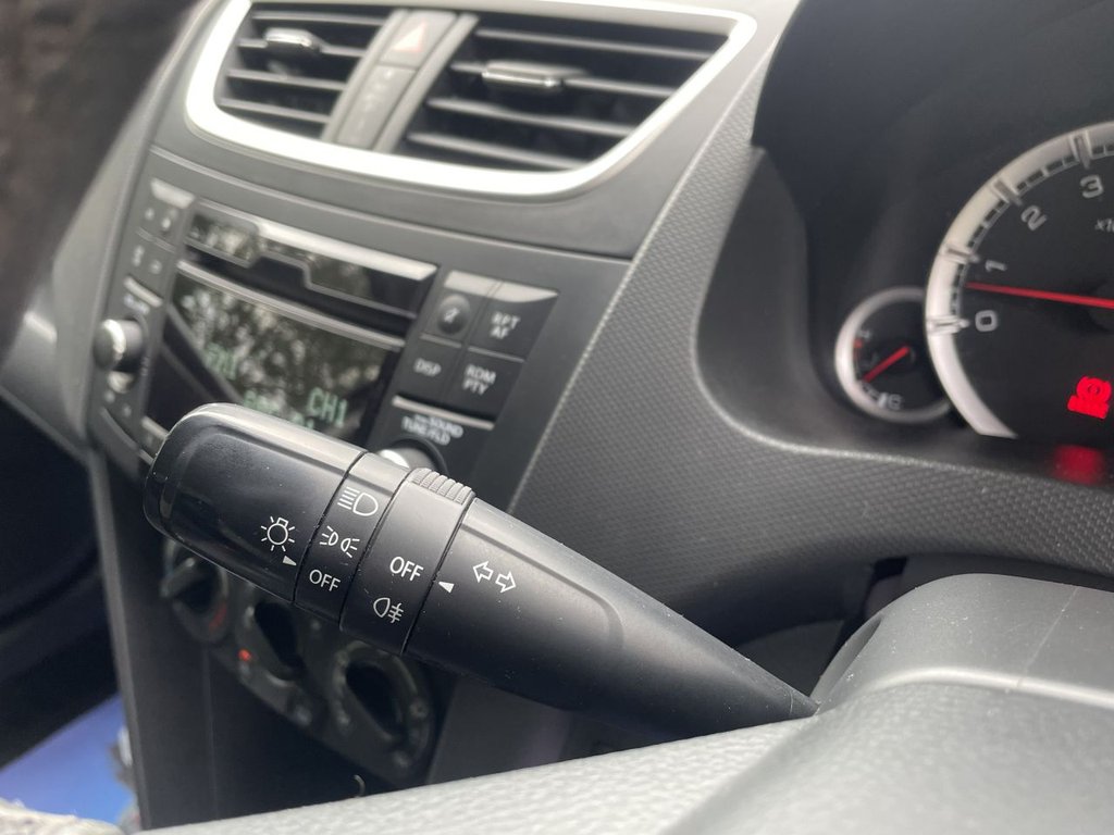 Used Suzuki Swift 2011 for sale - 76147921: Photo 31