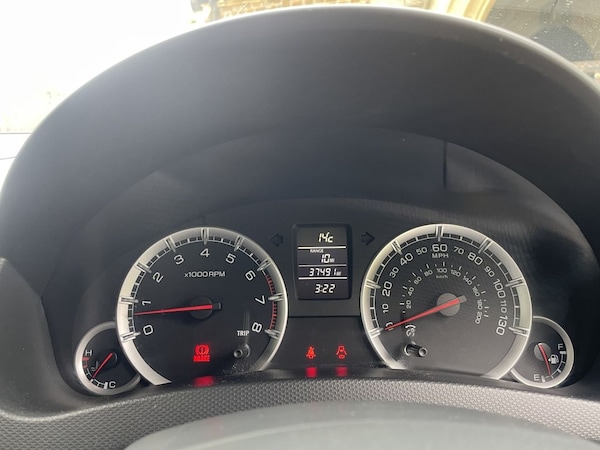 Used Suzuki Swift 2011 for sale - 76147921: Photo 32