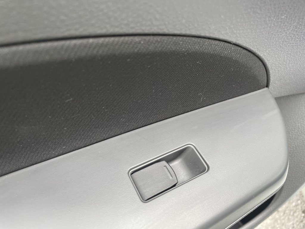 Used Suzuki Swift 2011 for sale - 76147921: Photo 35