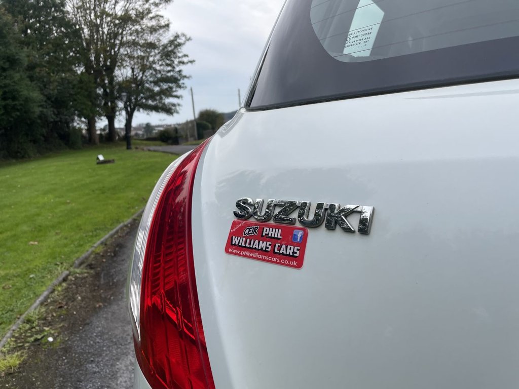 Used Suzuki Swift 2011 for sale - 76147921: Photo 40