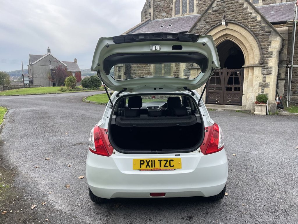 Used Suzuki Swift 2011 for sale - 76147921: Photo 41