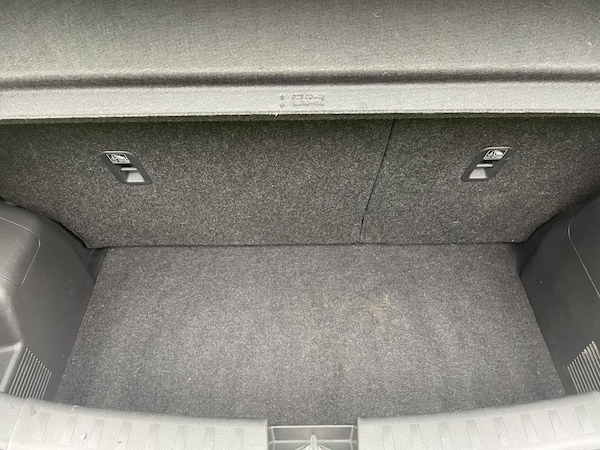 Used Suzuki Swift 2011 for sale - 76147921: Photo 42