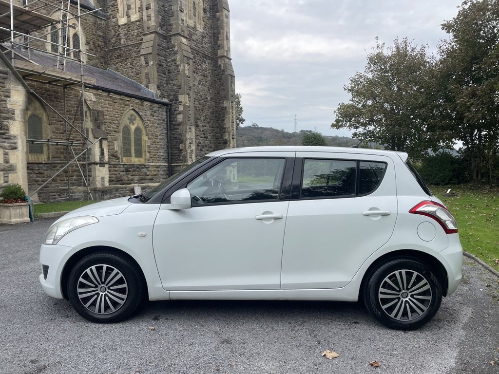 Used Suzuki Swift 2011 for sale - 76147921: Photo 8