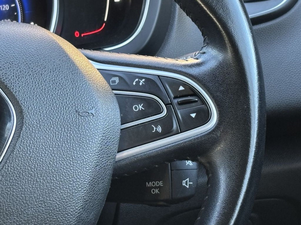 Used Renault Grand Scenic 2017 for sale - 77161895: Photo 16